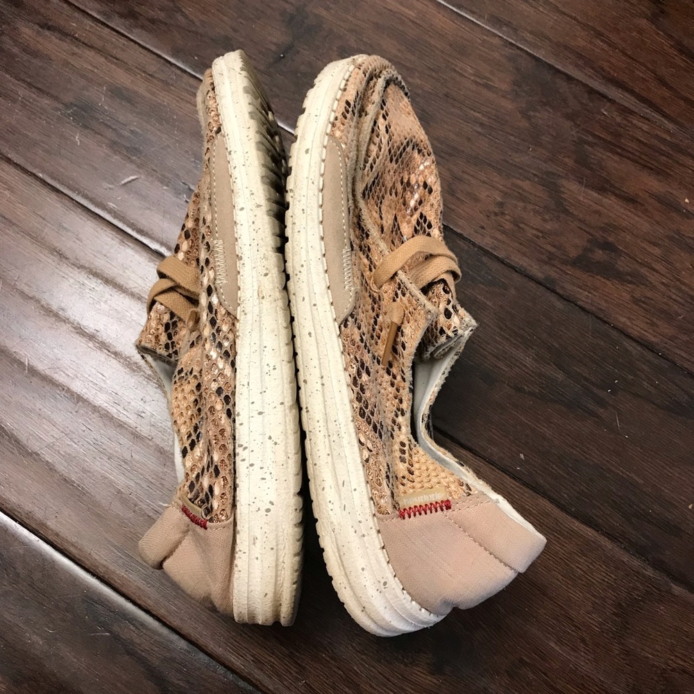 Hey Dude Wendy Python Light Rose - image 4